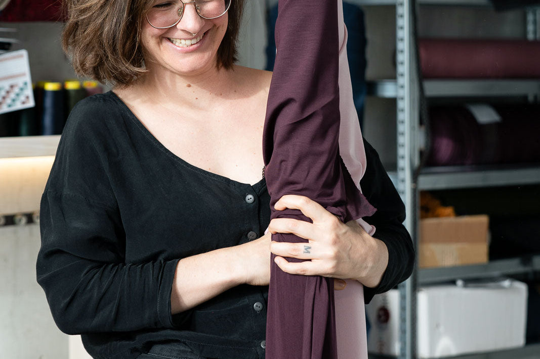 Was ist TENCEL™ Lyocell? Alles über die Herstellung und Nachhaltigkeit von der botanischen Faser