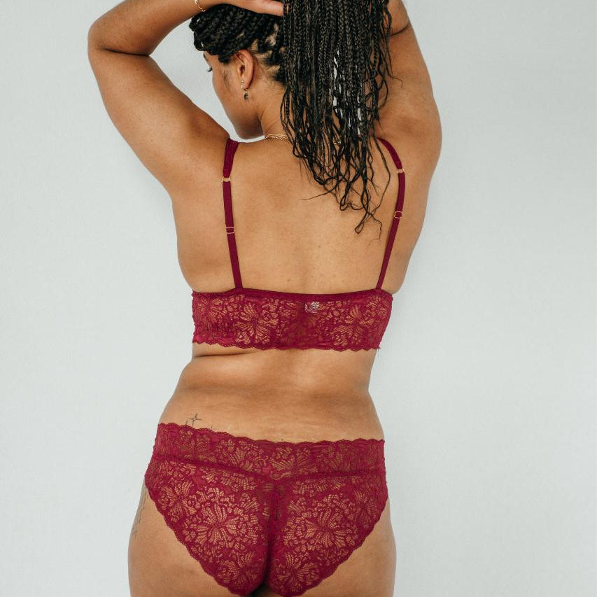 Rear view of slip and Belle bra in rune red.