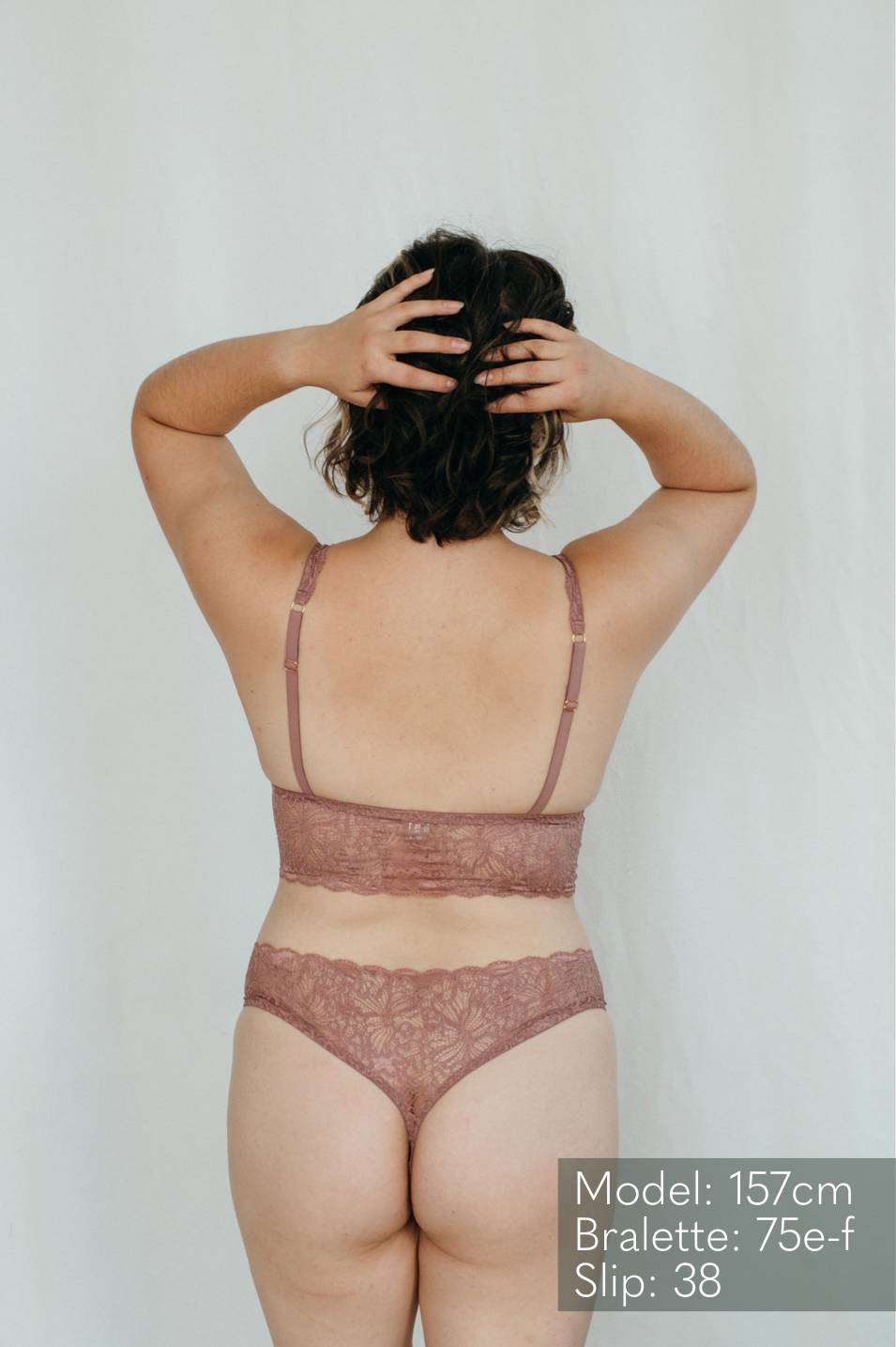 String Lana in Smockey Rose abbinata a Bralette Belle di thoughts of september.
