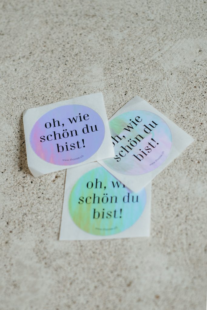 Glitzersticker mit oh, wie schön du bist! drauf